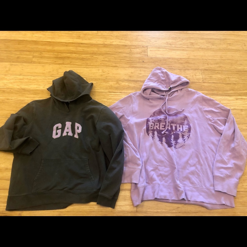 Women’s Life Is Good & GAP sweatshirts XL